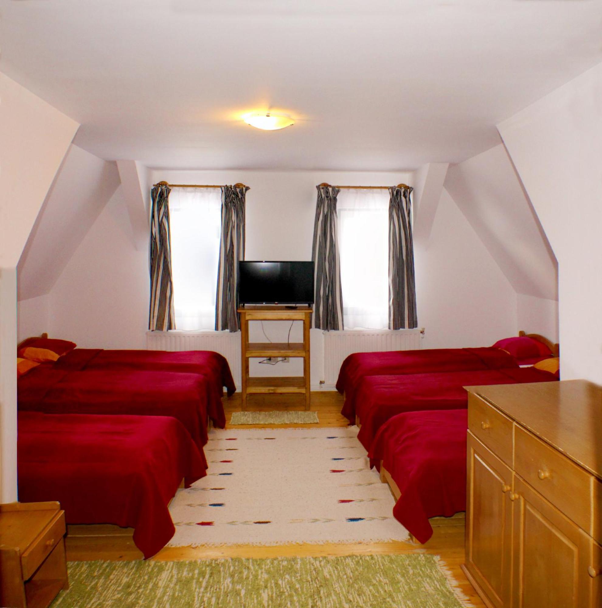 Sugo Panzio Madarasi Hargita Hotel Izvoare  Exterior photo